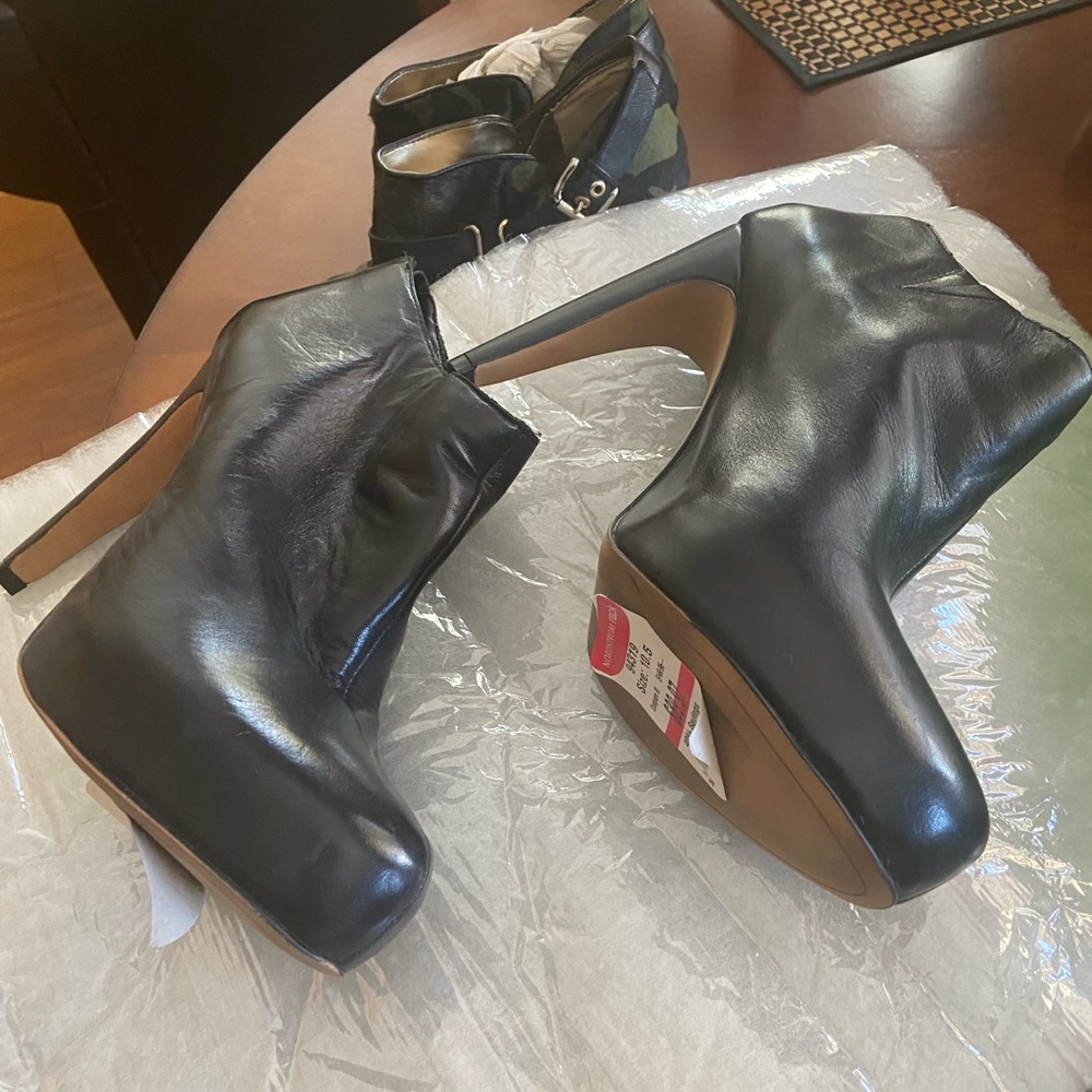 Adorable black shoe bitty sam Edelman